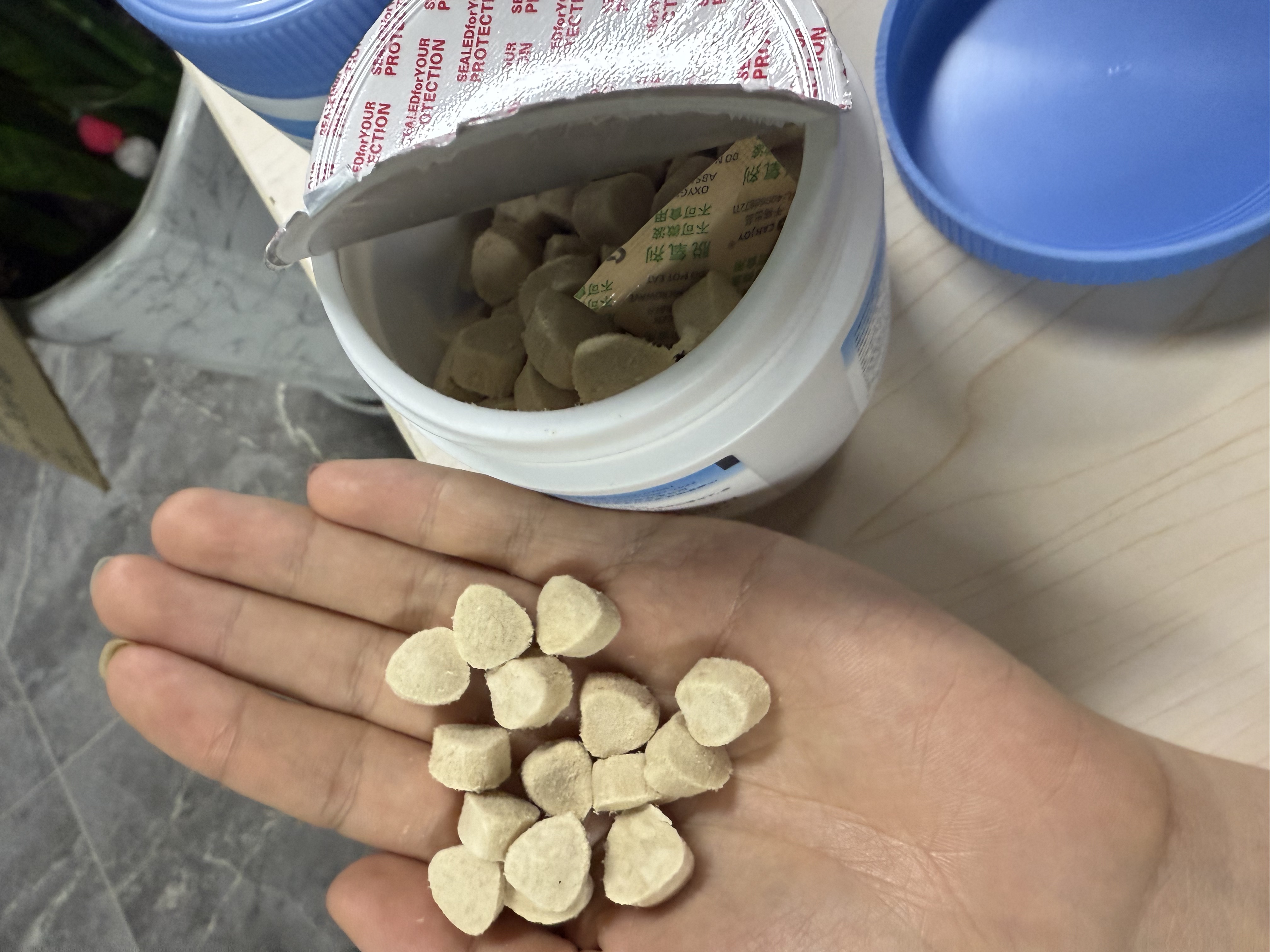 铲屎官必读：狗狗关节咔咔响？元气软骨粒冻干强健骨骼见效快！(图1)